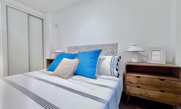 Resale - Apartment - Torrevieja - Acequion