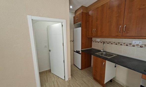 Resale - Terraced house / Townhouse - La Marina - La Marina - Urbanization