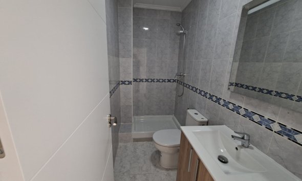 Resale - Terraced house / Townhouse - La Marina - La Marina - Urbanization