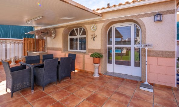 Resale - Villa - Torrevieja - El Chaparral