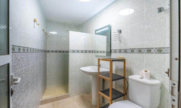Resale - Villa - Torrevieja - El Chaparral