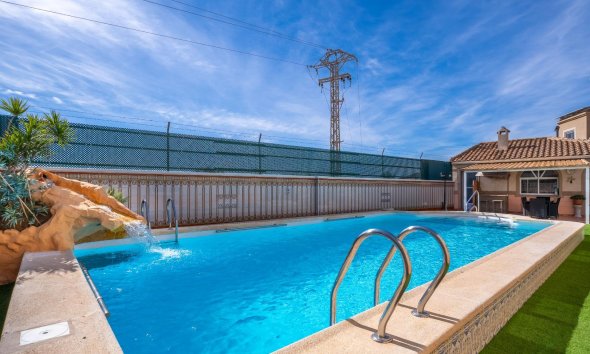 Resale - Villa - Torrevieja - El Chaparral
