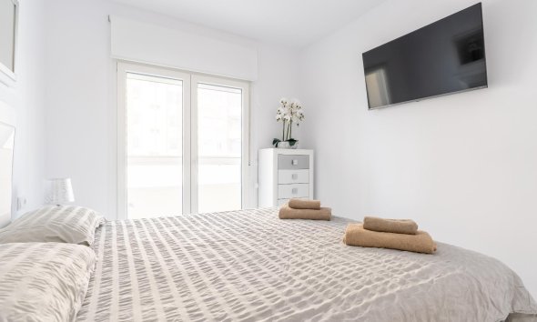 Resale - Terraced house / Townhouse - Torrevieja - Punta Prima