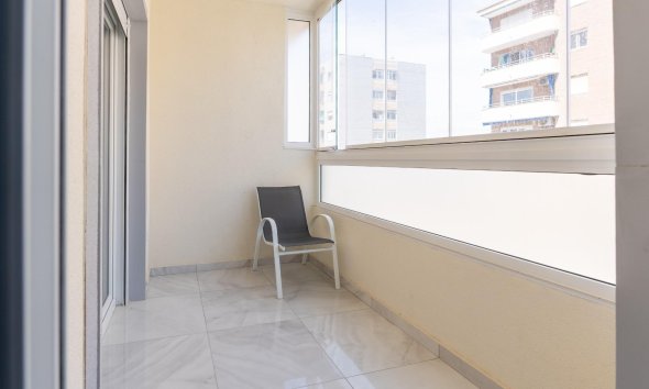Resale - Terraced house / Townhouse - Torrevieja - Punta Prima