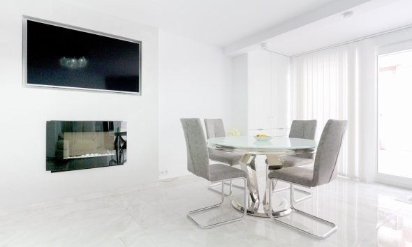 Resale - Terraced house / Townhouse - Torrevieja - Punta Prima
