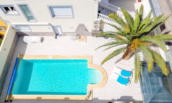 Resale - Terraced house / Townhouse - Torrevieja - Punta Prima