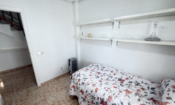 Resale - Apartment - Orihuela Costa - La Zenia