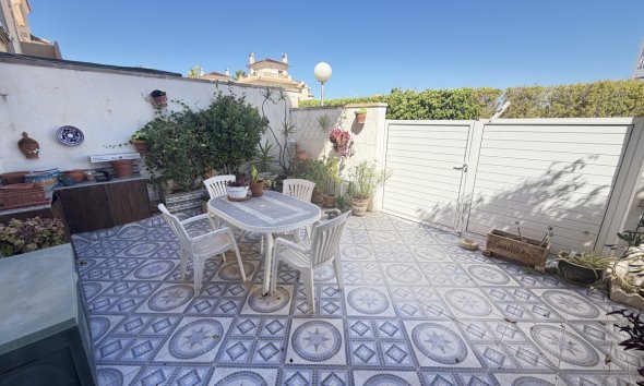 Resale - Apartment - Orihuela Costa - La Zenia