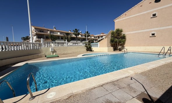 Resale - Apartment - Orihuela Costa - La Zenia