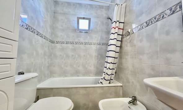 Resale - Apartment - Orihuela Costa - La Zenia