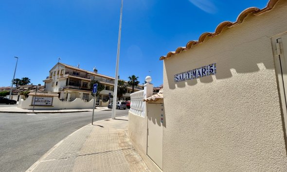 Resale - Apartment - Orihuela Costa - La Zenia