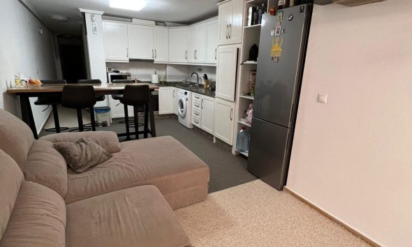 Resale - Apartment - Torrevieja - Centro