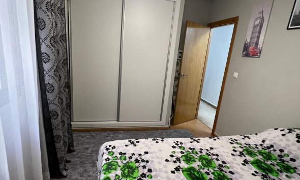 Resale - Apartment - Torrevieja - Centro