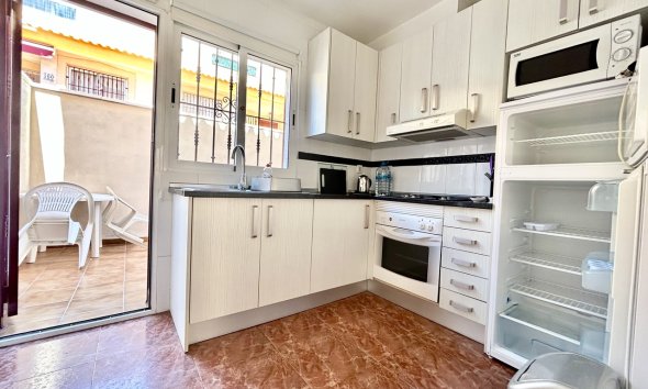 Resale - Apartment - Orihuela Costa - La Zenia