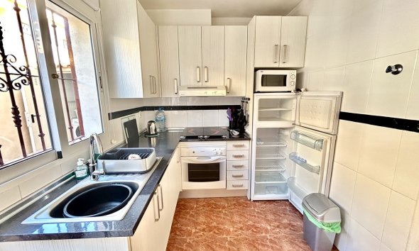 Resale - Apartment - Orihuela Costa - La Zenia