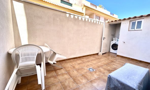 Resale - Apartment - Orihuela Costa - La Zenia