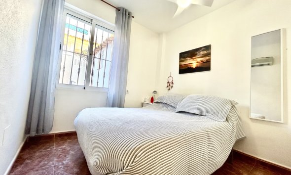 Resale - Apartment - Orihuela Costa - La Zenia