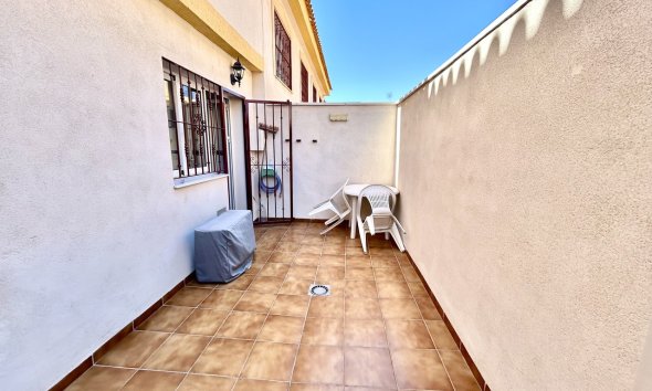 Resale - Apartment - Orihuela Costa - La Zenia