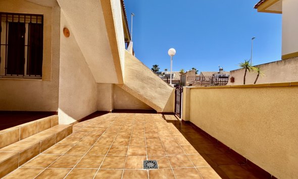 Resale - Apartment - Orihuela Costa - La Zenia