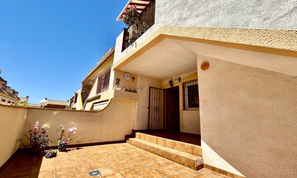 Resale - Apartment - Orihuela Costa - La Zenia