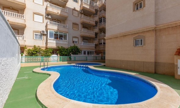 Resale - Apartment - Torrevieja - Nueva Torrevieja