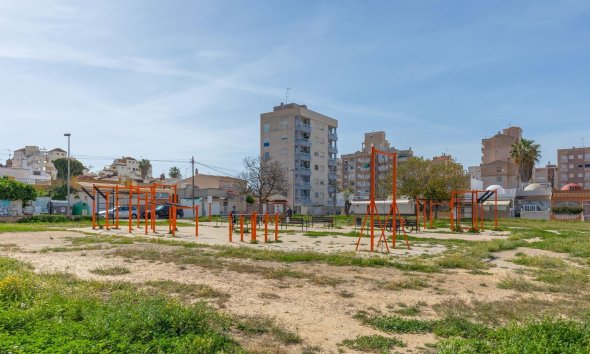 Resale - Apartment - Torrevieja - Nueva Torrevieja