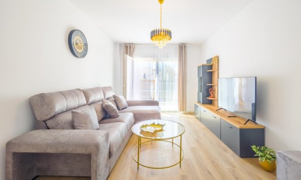 Resale - Apartment - Torrevieja - Playa del cura