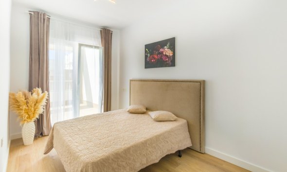 Resale - Apartment - Torrevieja - Playa del cura