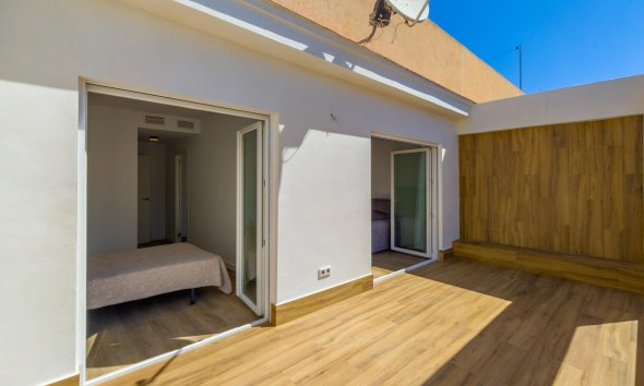 Resale - Apartment - Torrevieja - Playa del cura