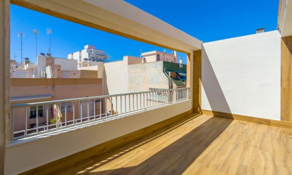 Resale - Apartment - Torrevieja - Playa del cura