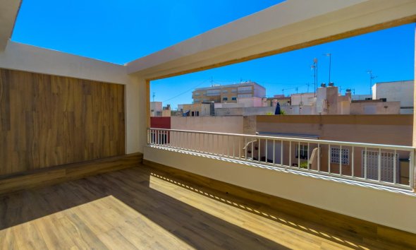 Resale - Apartment - Torrevieja - Playa del cura