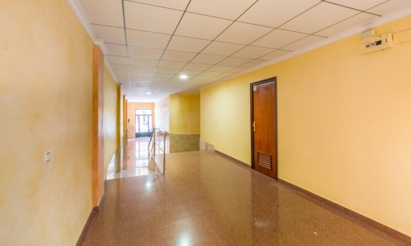 Resale - Apartment - Torrevieja - Playa del cura