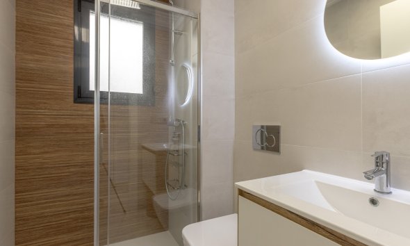 Resale - Apartment / Duplex - Torrevieja