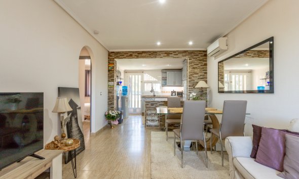 Resale - Bungalow - Orihuela Costa - Villamartín