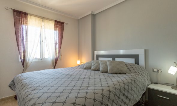 Resale - Bungalow - Orihuela Costa - Villamartín