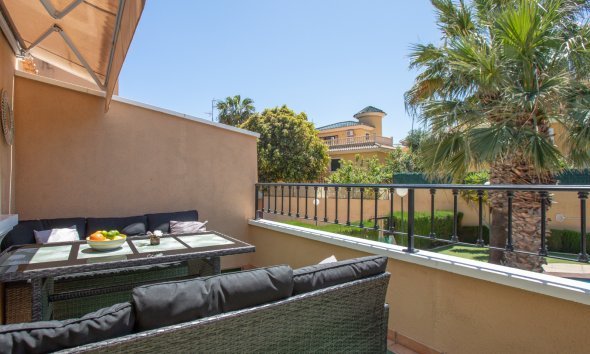 Resale - Bungalow - Orihuela Costa - Villamartín