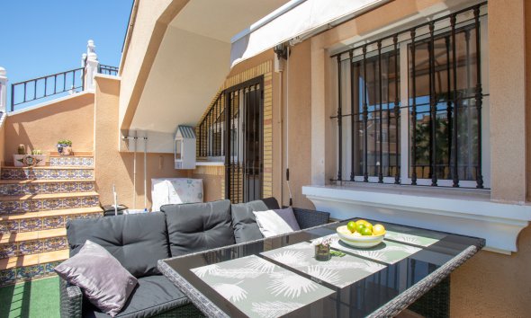 Resale - Bungalow - Orihuela Costa - Villamartín