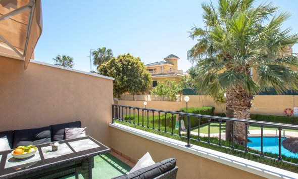 Resale - Bungalow - Orihuela Costa - Villamartín