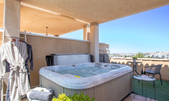 Resale - Bungalow - Orihuela Costa - Villamartín