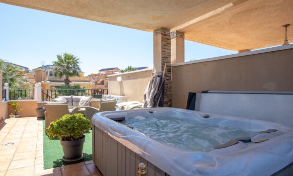 Resale - Bungalow - Orihuela Costa - Villamartín