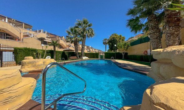 Resale - Bungalow - Orihuela Costa - Villamartín
