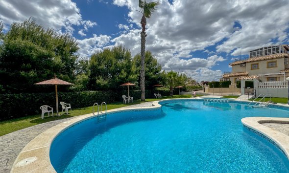 Resale - Terraced house / Townhouse - Orihuela Costa - La Zenia