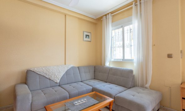 Resale - Terraced house / Townhouse - Orihuela Costa - La Zenia