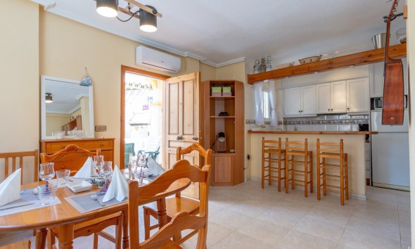 Resale - Terraced house / Townhouse - Orihuela Costa - La Zenia