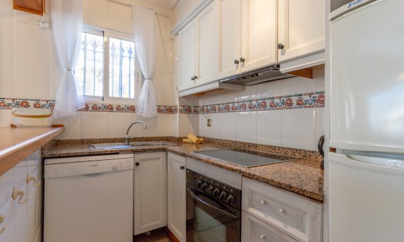 Resale - Terraced house / Townhouse - Orihuela Costa - La Zenia