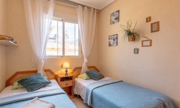 Resale - Terraced house / Townhouse - Orihuela Costa - La Zenia