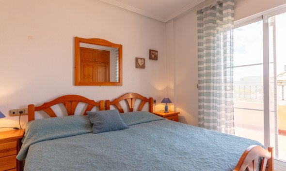 Resale - Terraced house / Townhouse - Orihuela Costa - La Zenia