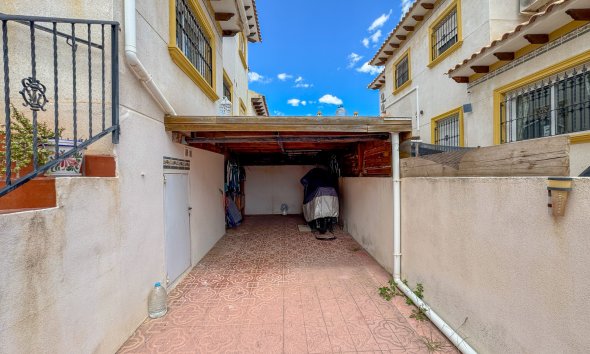 Resale - Terraced house / Townhouse - Orihuela Costa - La Zenia