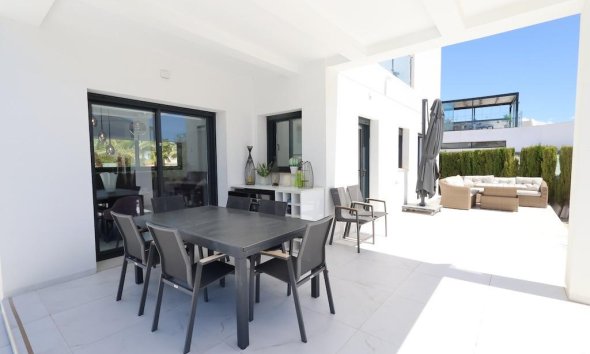 Resale - Villa - Rojales - La Marquesa