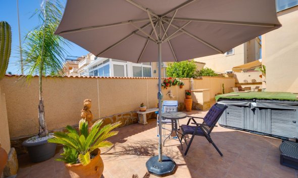 Resale - Villa - Orihuela Costa - Lomas de Don Juan
